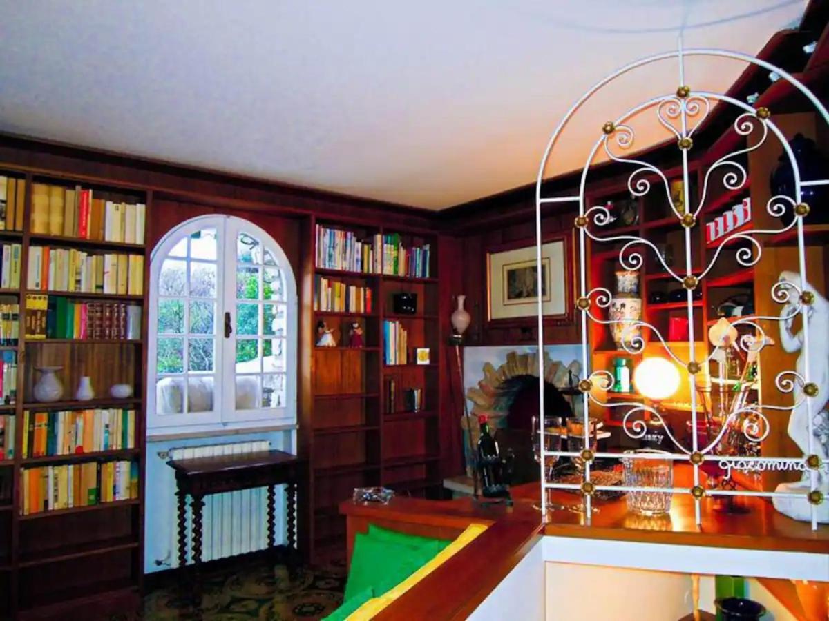 Villa Pinetina Гарняно Екстериор снимка