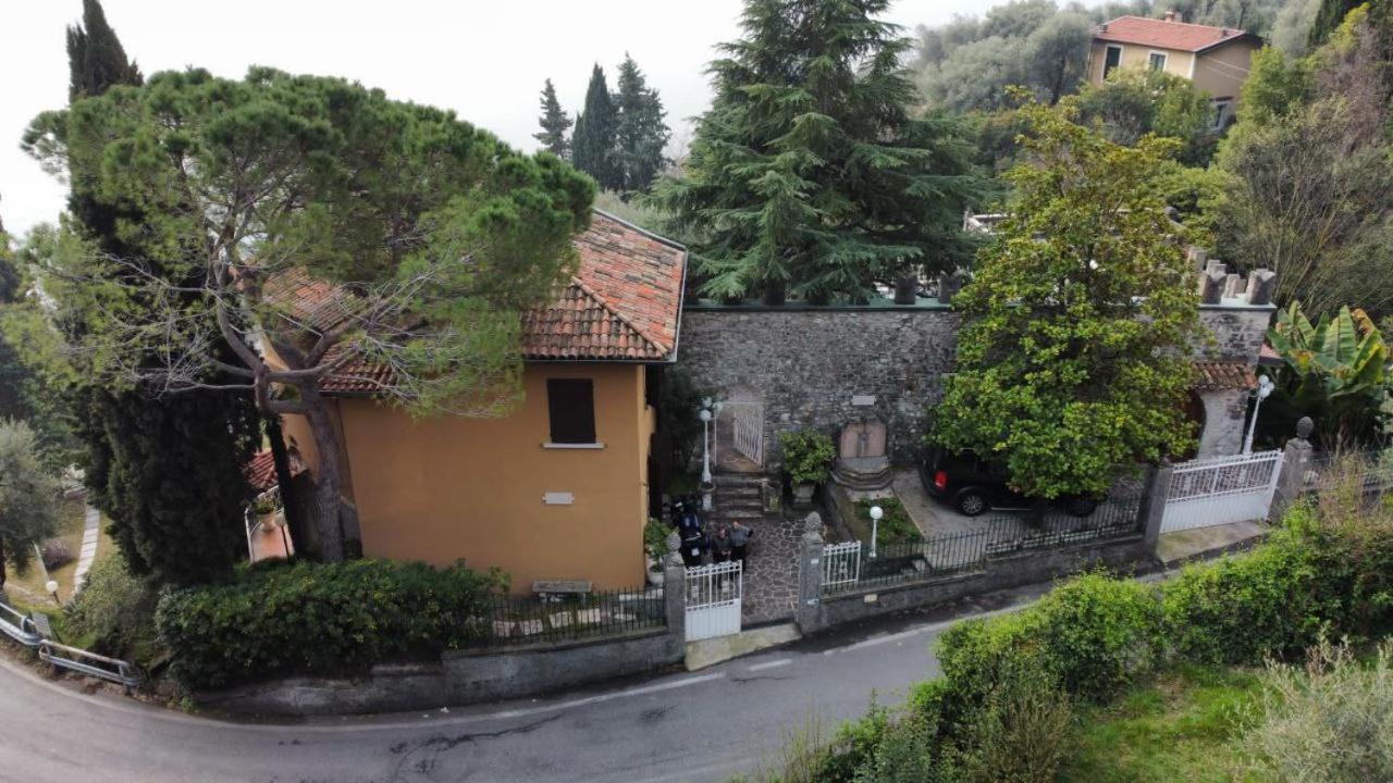 Villa Pinetina Гарняно Екстериор снимка